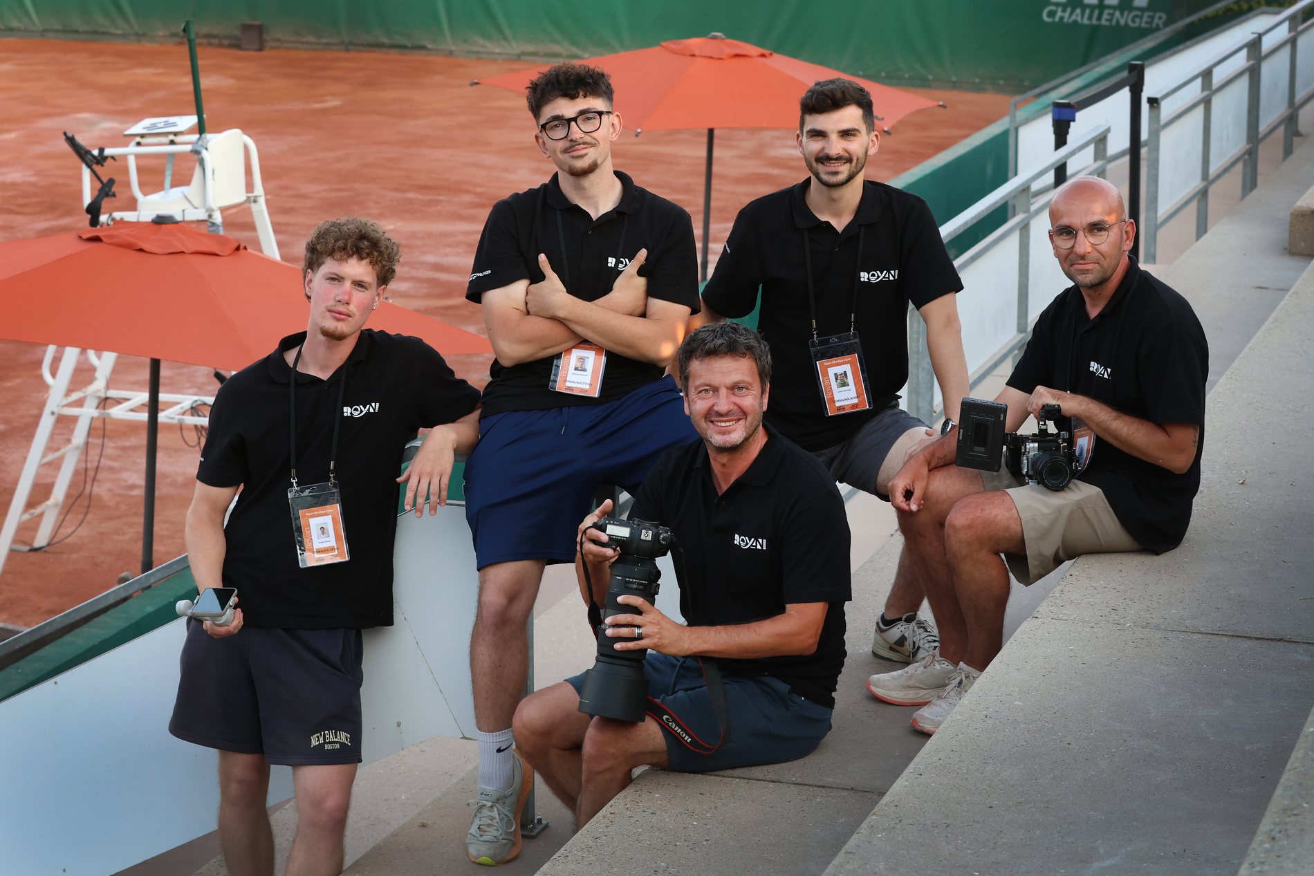 Équipe communication du Royan Atlantique Open au bord du court